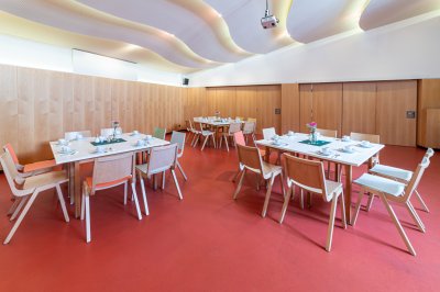 Kirchenkaffee im Gemeindesaal